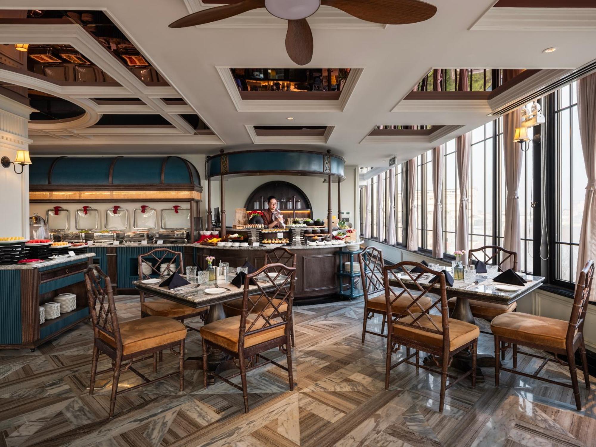 Grand Hotel Du Lac Hanoi Exterior foto The restaurant