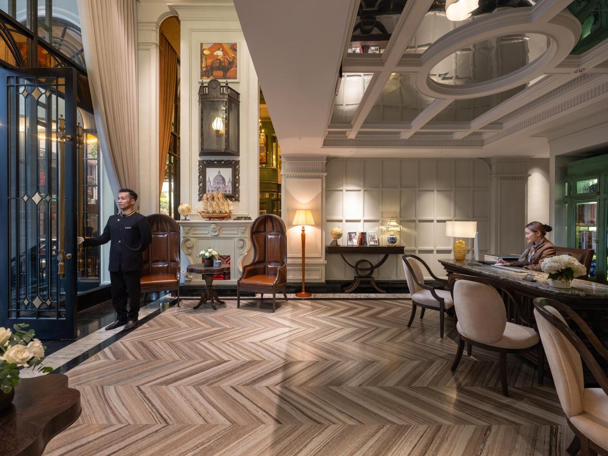Grand Hotel Du Lac Hanoi Exterior foto The lobby of the hotel