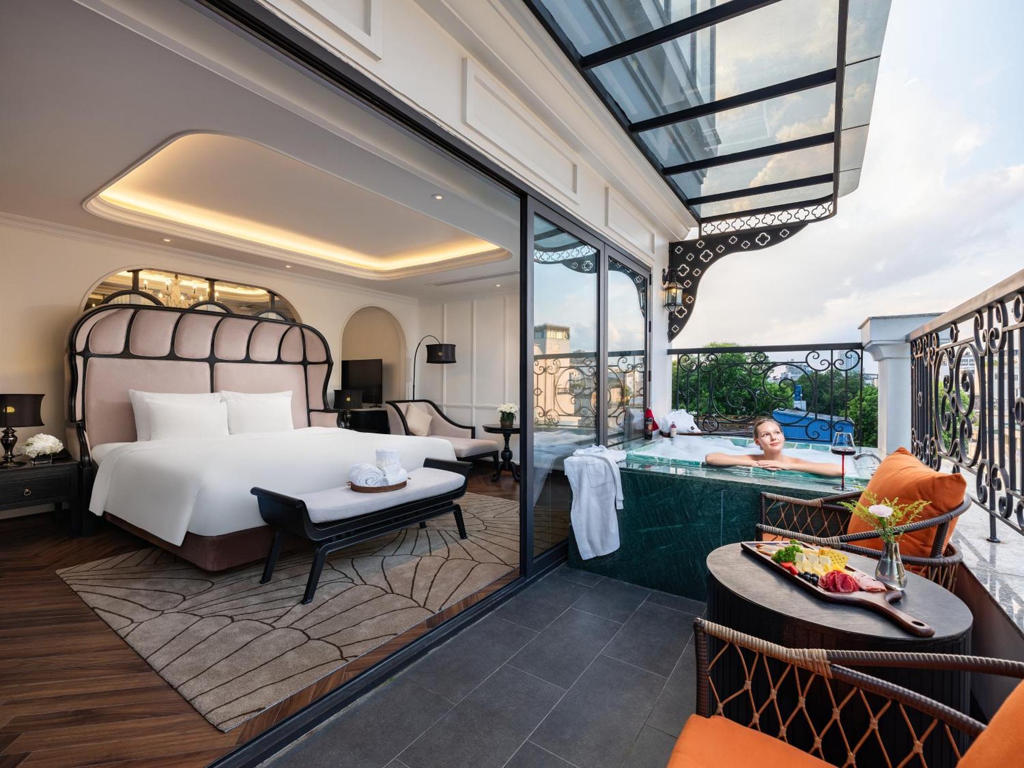 Grand Hotel Du Lac Hanoi Exterior foto A suite at the hotel